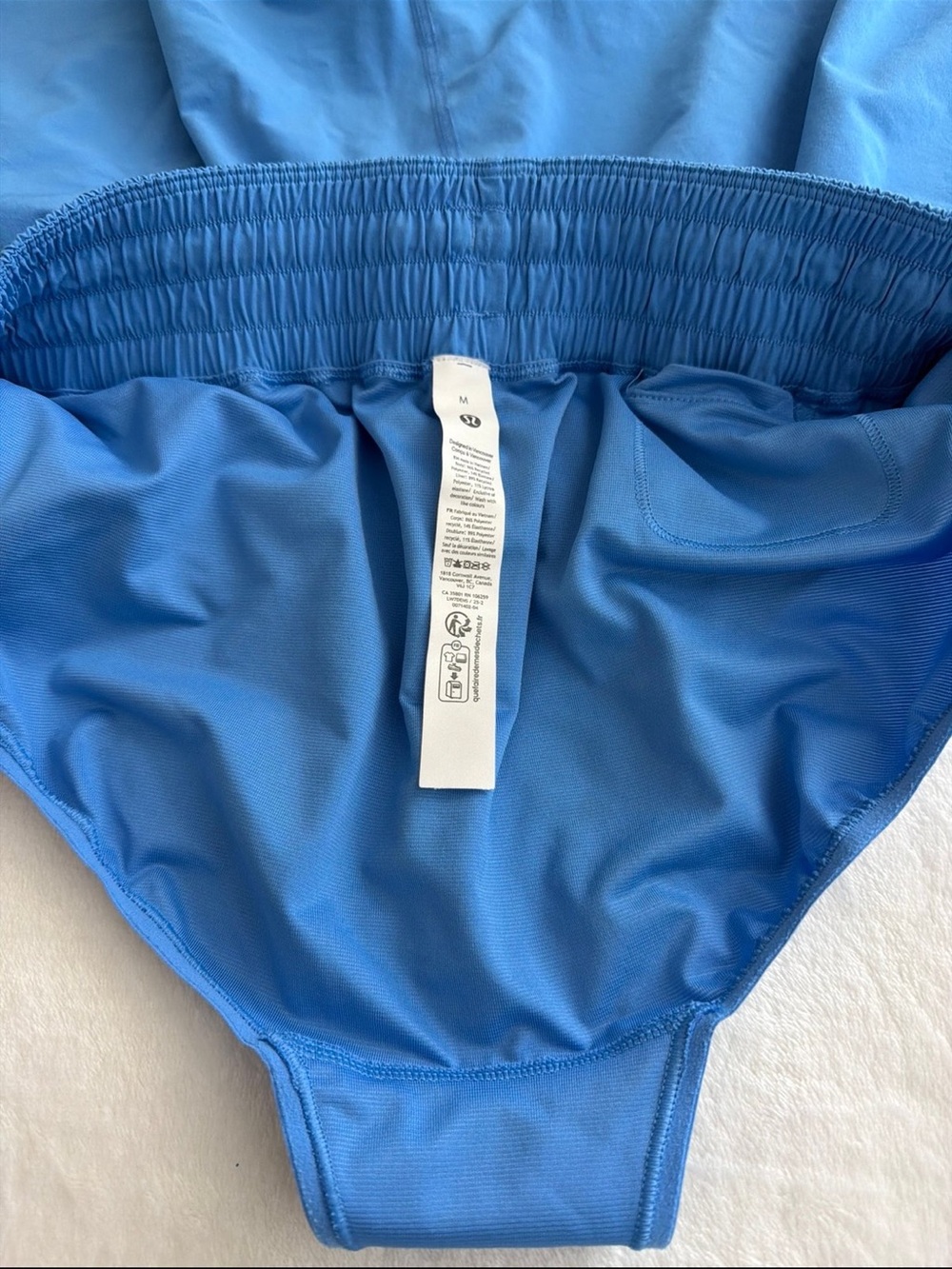Lululemon Hotty Hot Lululemon Shorts size M - Picture 4 of 6